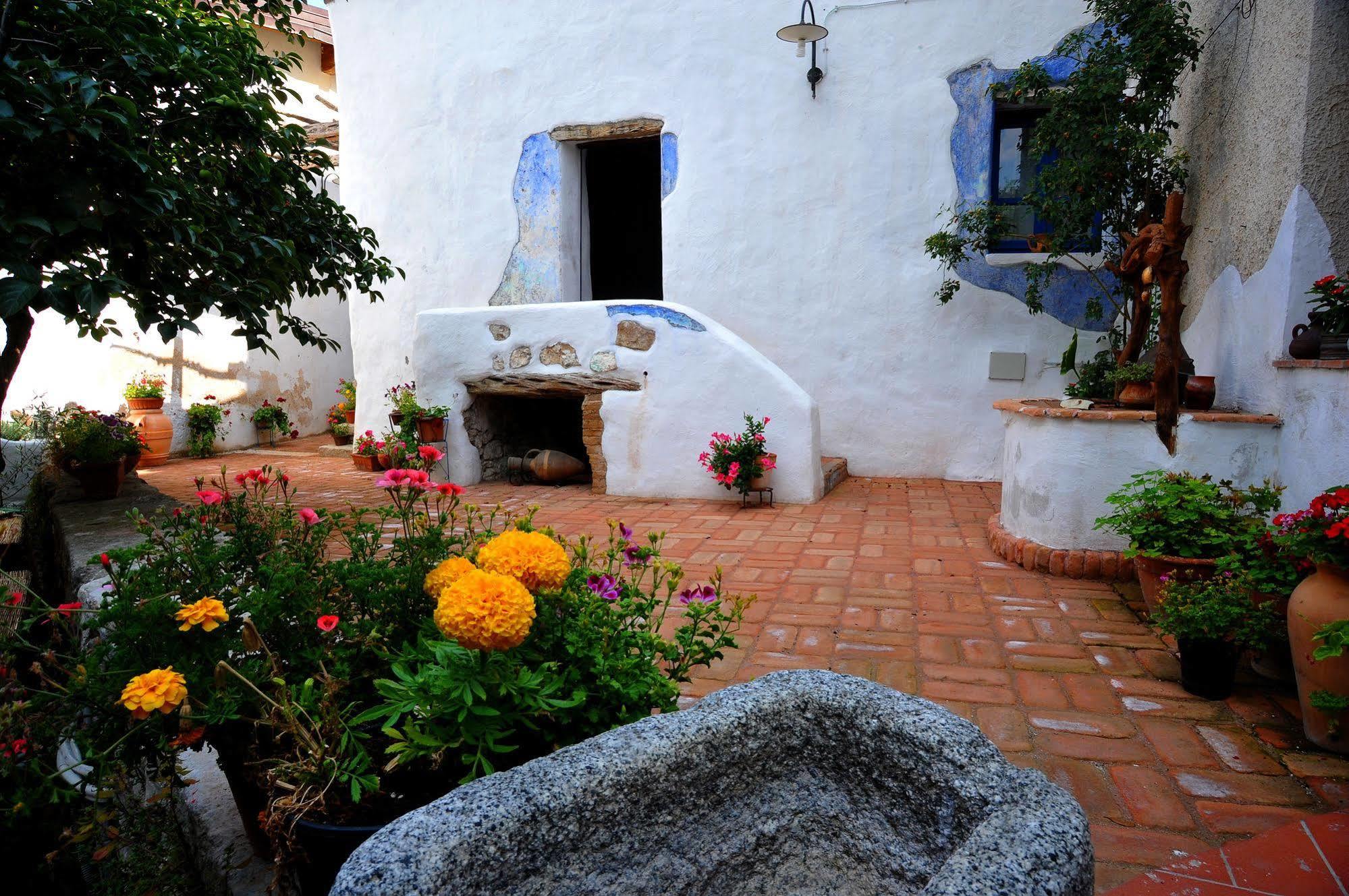 B&B Corte San Lussorio オリエーナ エクステリア 写真
