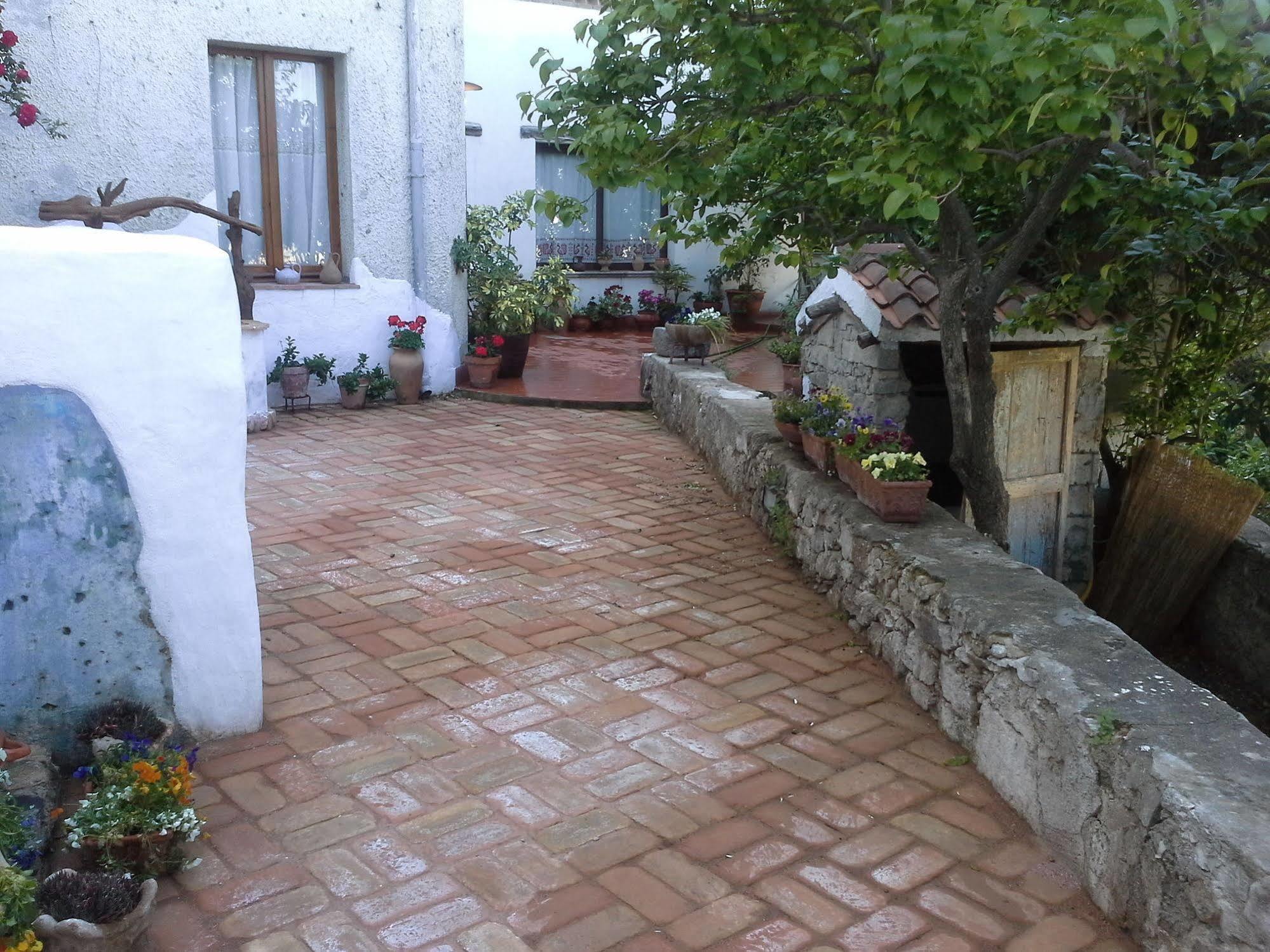 B&B Corte San Lussorio オリエーナ エクステリア 写真